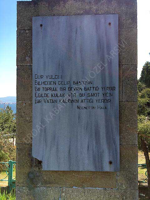 Ali Faik Bey Mezar Levhası 2